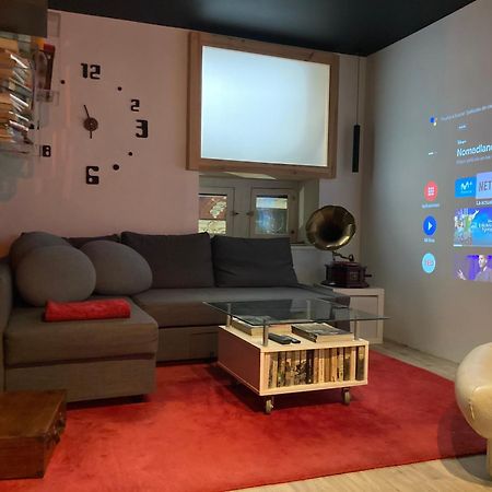 Zrooms&Suites Hostel Boutique Zaragoza Ruang foto