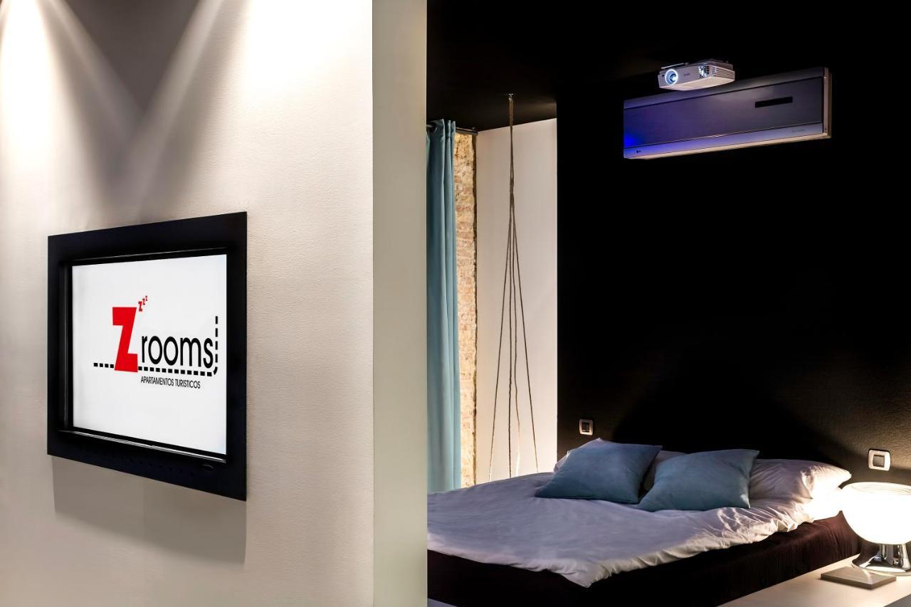 Zrooms&Suites Hostel Boutique Zaragoza Bagian luar foto